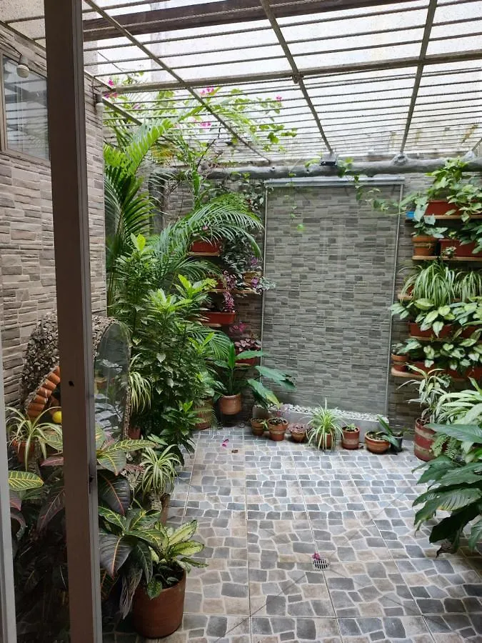 Noras Homestay Laureles Medellín 0*,
