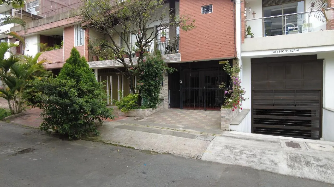 Noras Homestay Laureles Medellín