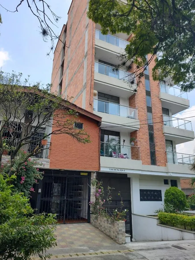 Noras Homestay Laureles Medellín